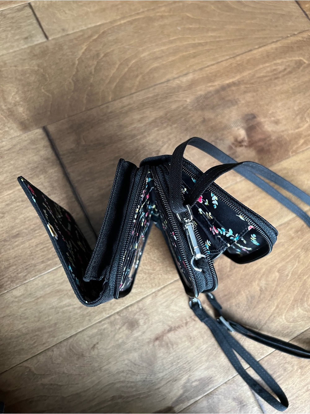 Vera Bradley Black Crossbody Wristlet Bag - Picture 6 of 10